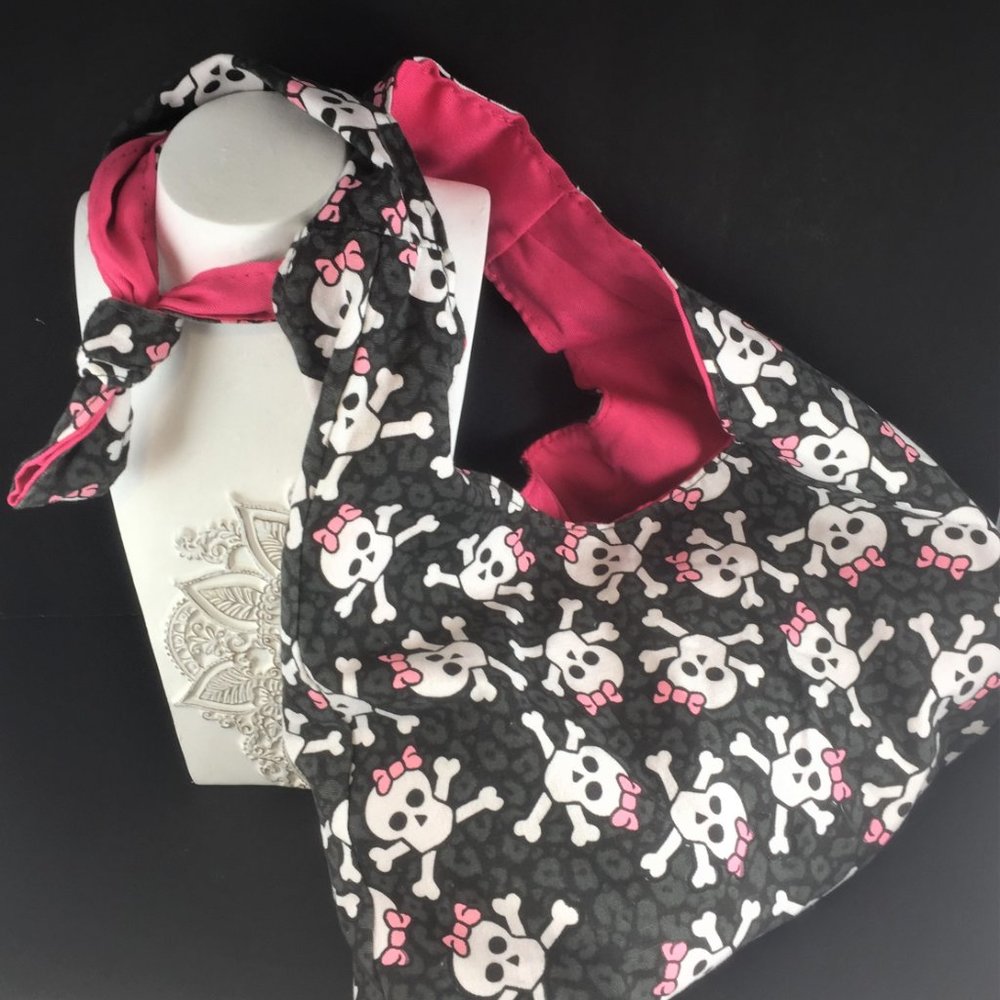 Pink Skull & Crossbones Hobo Style Bag